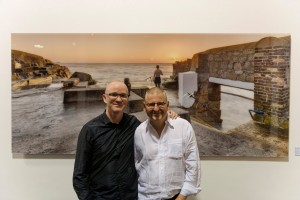 Enda Cavanagh with  Les Wolnik owner of the Copper House gallery. at the exhibition opening